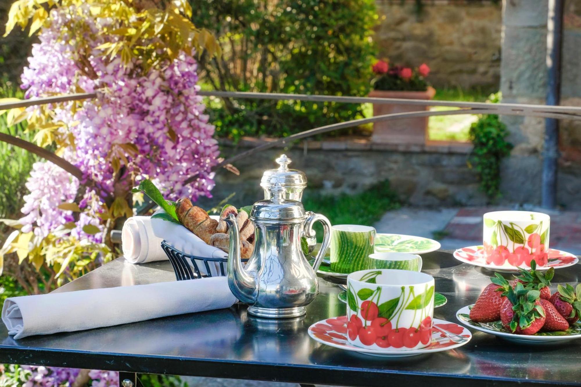 Il Falconiere Relais & Spa Cortona Bagian luar foto